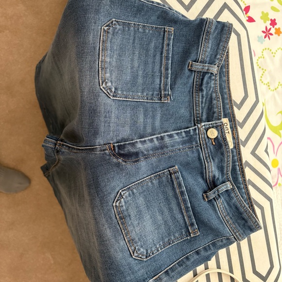 Jeans - Picture 4 of 5